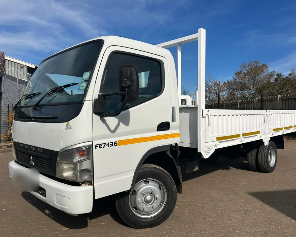 Sold: Fuso FE7-136 Dropside