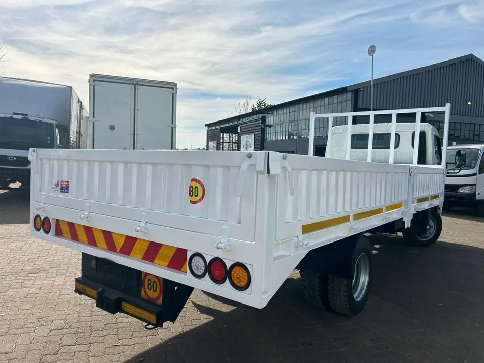 Dropside deck, rear view