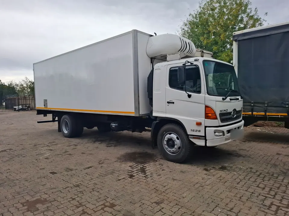 Sold: Hino 1626 Fridge Unit