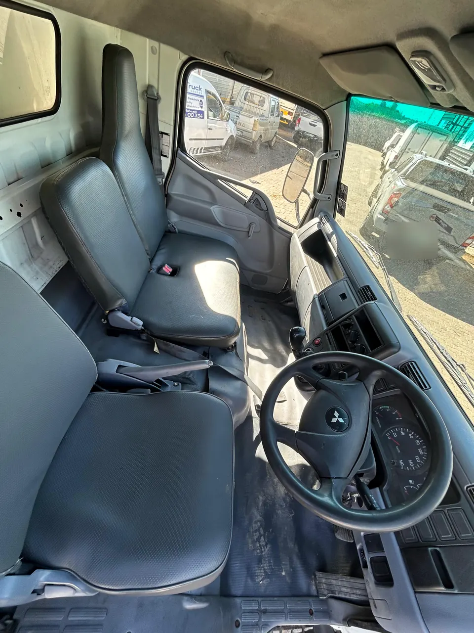 Fuso FE7-136 Van Body, cab interior